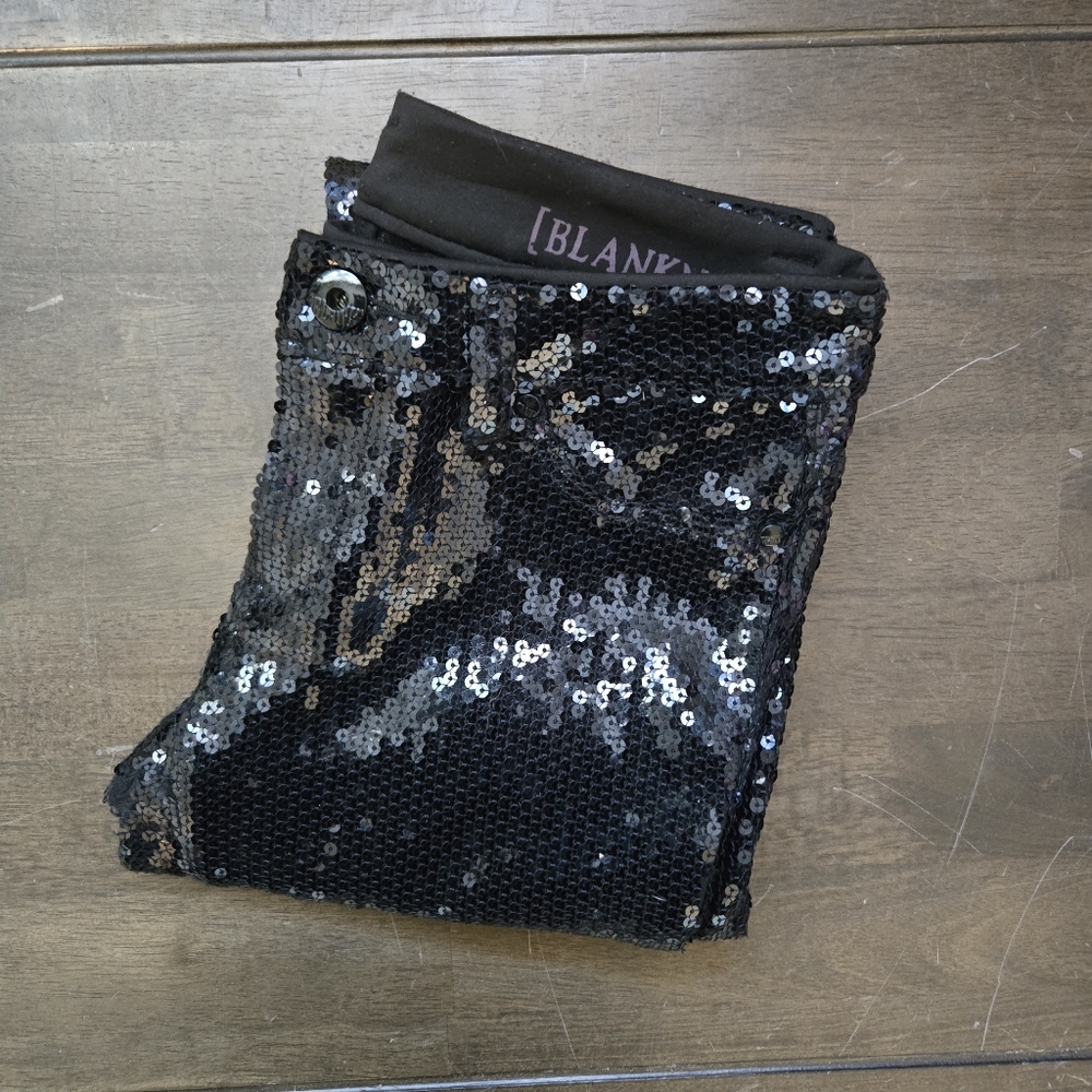 BLANKNYC // 5 Pocket Sequin Spray On Skinny Pant